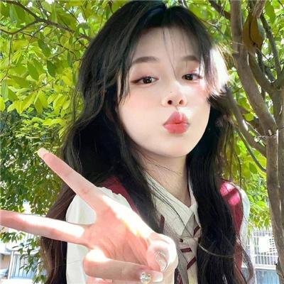 怕羞的黄莺